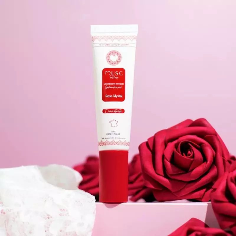 Musc Intime 1918005 Gel Parfumant Rose Mystik dans son emballage, un flacon élégant aux notes de ros
