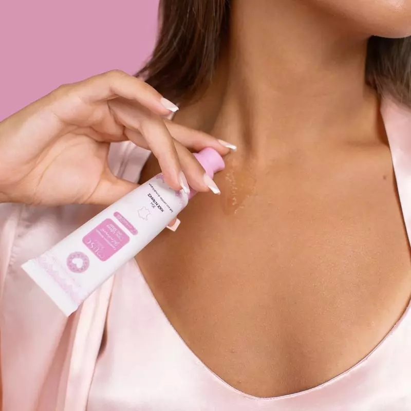 Tube de 30 ml de Gel Parfumant Musc Blanc Musc Intime sur fond blanc.