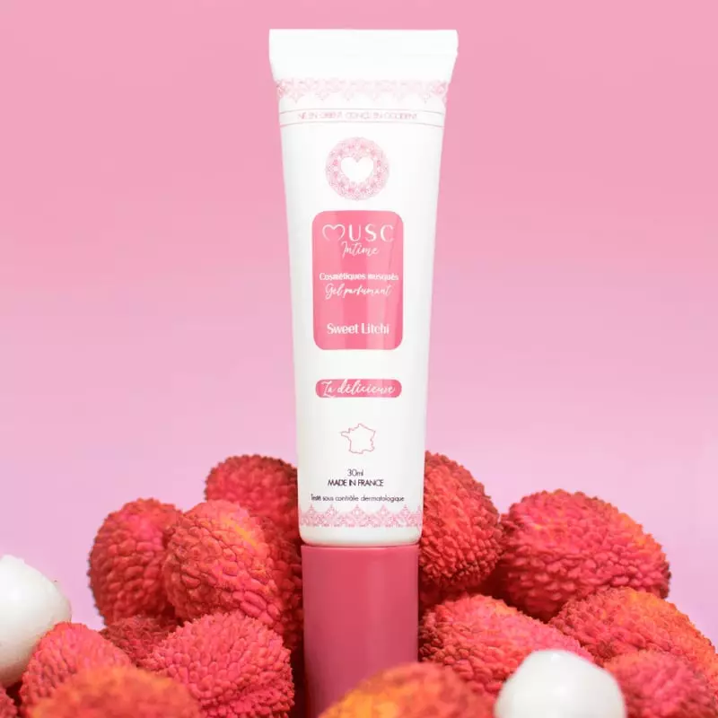 Flacon de gel parfumé Musc Intime (ref. 1985879) dans un cadre ambiant, mettant en valeur son packag
