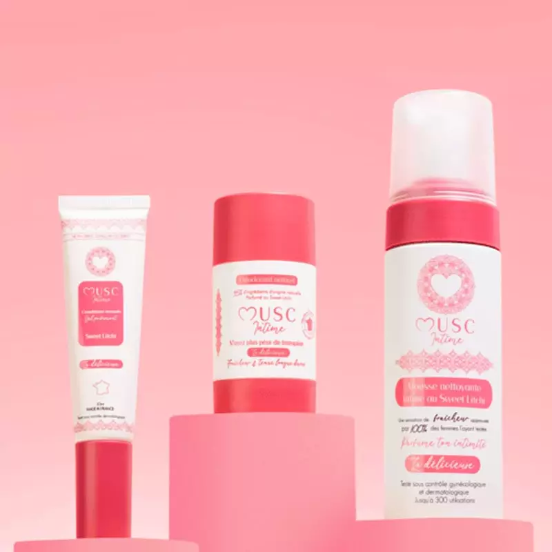 Image d'ambiance du gel parfumé Musc Intime 1985879 en utilisation, mettant en valeur son parfum sen