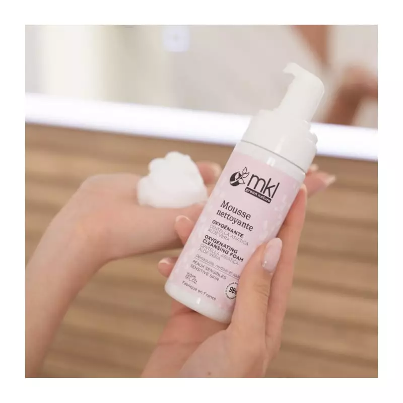 Image ambiante de la Mousse Nettoyante Oxygénante MKL pour peaux sensibles 150ml, flacon pompe dans 