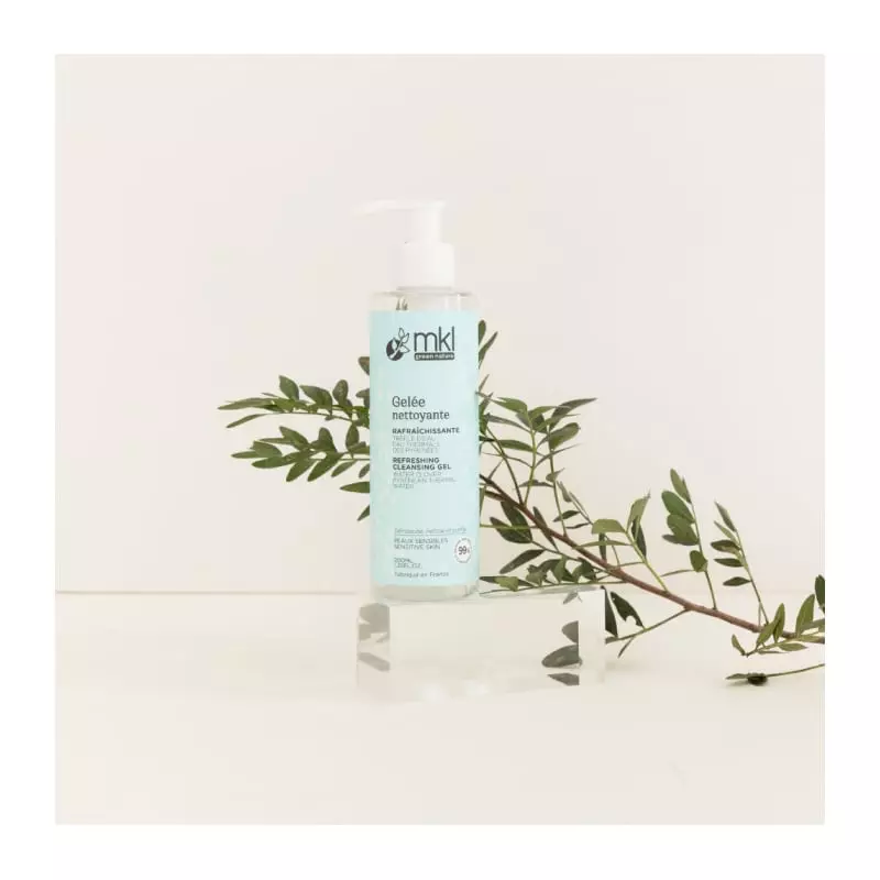 Packshot flacon-pompe MKL Gelée Nettoyante Visage et Yeux au trèfle d'eau - 200ml, gel rafraîchissan