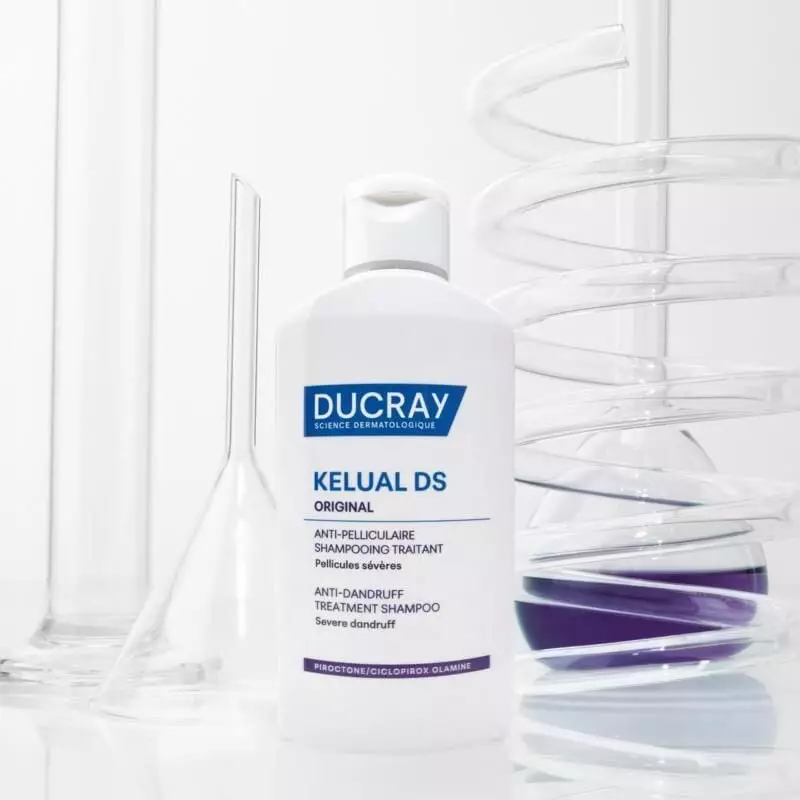 Packshot du flacon Ducray Kelual DS Shampooing Anti-Pelliculaire Séborégulateur 100 ml, traitement d