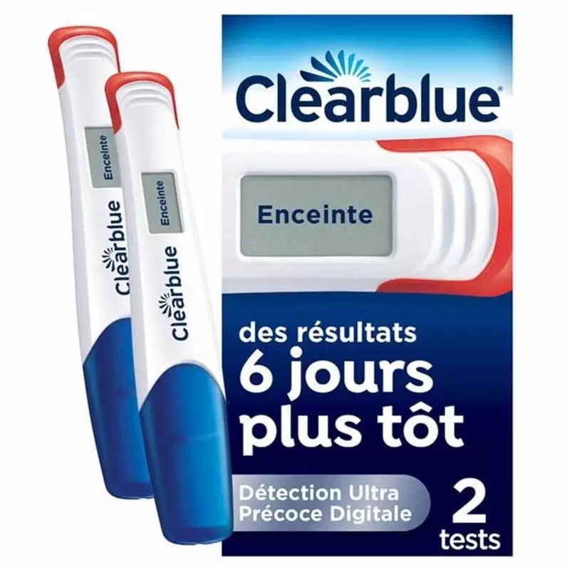 Vue avant de la boîte du test de grossesse digital Clearblue Ultra Précoce affichant 2 tests, écran 