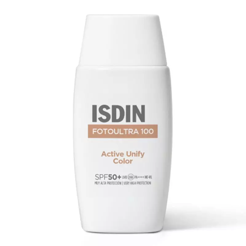 Gros plan sur le tube blanc ISDIN Fotoultra 100 Active Unify Color SPF 50+ avec logo marque, nom pro