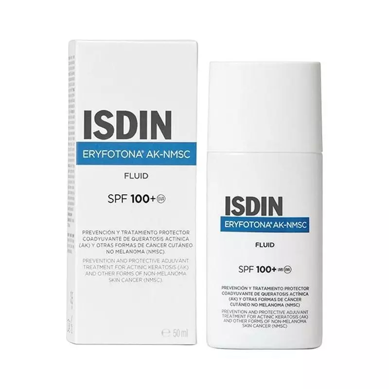 Tube et boîte ISDIN Eryfotona AK-NMSC Fluide SPF 100+ avec étiquettes espagnoles et anglaises, vue a