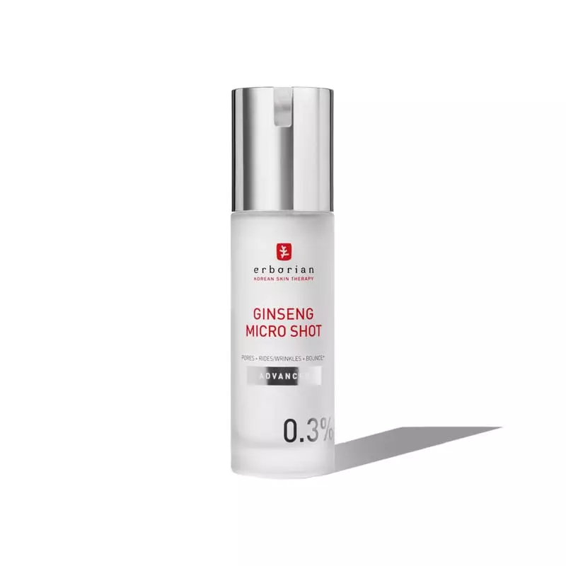 Flacon de sérum Erborian Ginseng Micro Shot 0,3% en emballage argent et blanc, formule avancée contr