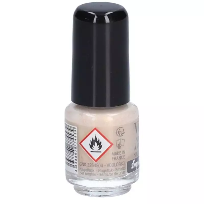 Gros plan du flacon de vernis à ongles mini Vitry Impératrice, mettant en avant son design compact e
