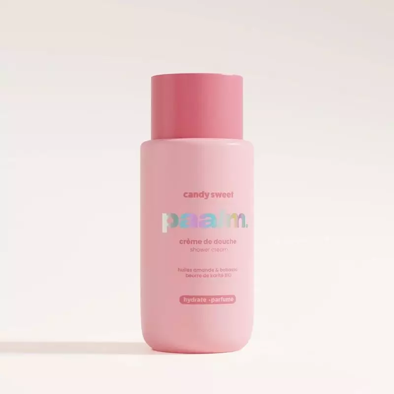 Vue de face du flacon pompe de la crème douche hydratante PAALM 1454443, avec étiquette blanche et r