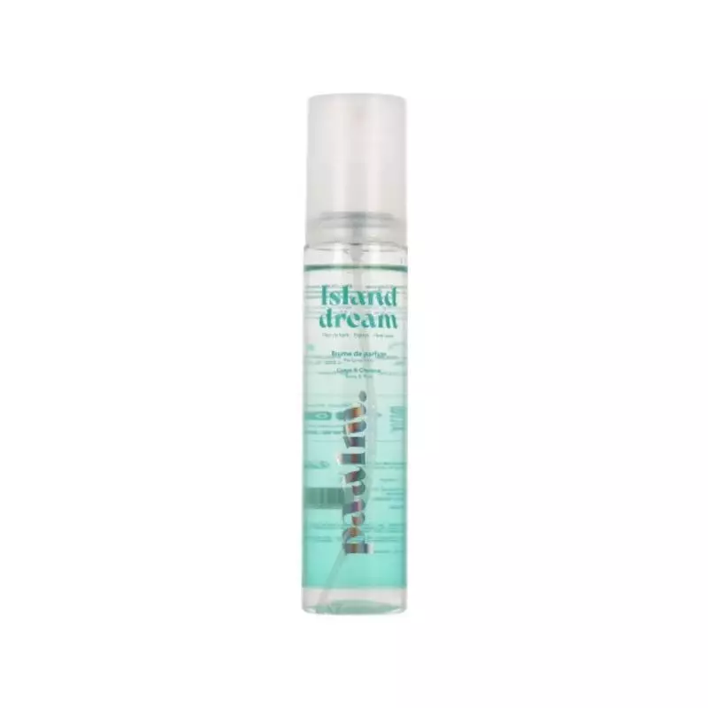 Packshot du flacon de brume parfumée Island Dream de Paalm Cosmetics aux accents tropicaux.