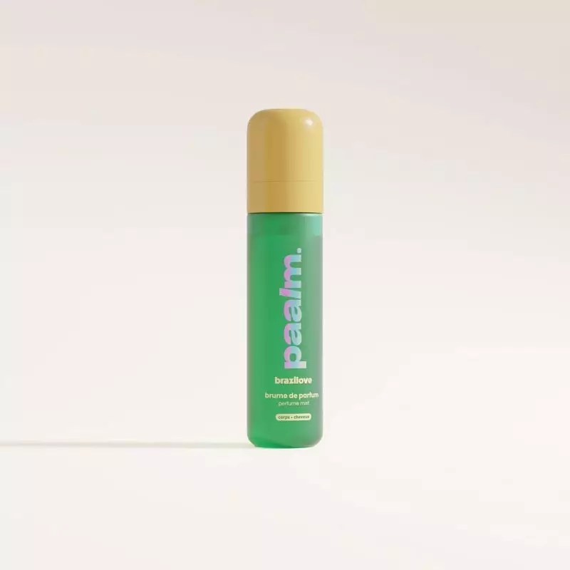 Packshot de la brume parfumée PAALM Cosmetics 1454436, 100 ml, avec vaporisateur effet satiné.