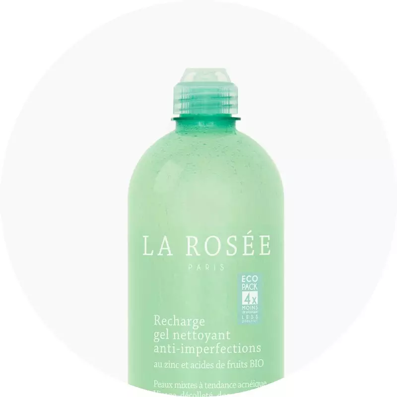Packshot du gel nettoyant anti-imperfections recharge La Rosée sur fond blanc