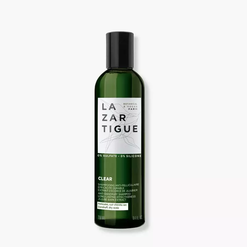 Flacon de shampoing Lazartigue CLEAR sur fond blanc, soulignant son design épuré et minimaliste pour
