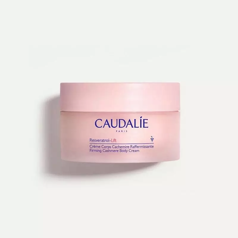 Caudalie Resveratrol-Lift Crème Corps Cachemire Raffermissante dans un pot rose de 200 ml avec marqu