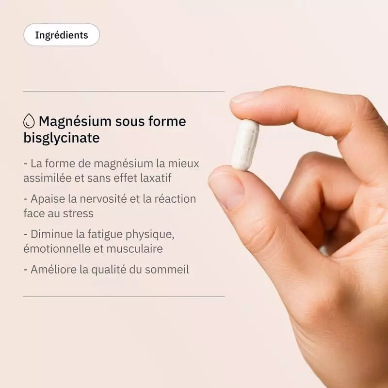 Main tenant une gélule blanche Hollis de magnésium bisglycinate à côté d'un texte sur les bienfaits 