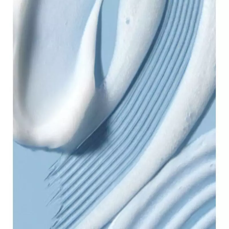 Détail du flacon Embryolisse Lait-Crème Matifiant - 75 ml, texture légère pour peaux mixtes à grasse
